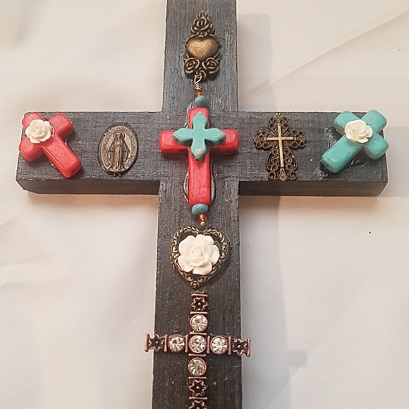 Wood Cross - Picture 3 of 3